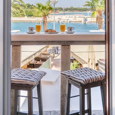 Vin - Sea Promenade Apartment *