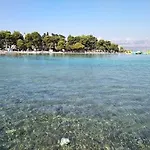 Apartment Vin Supetar